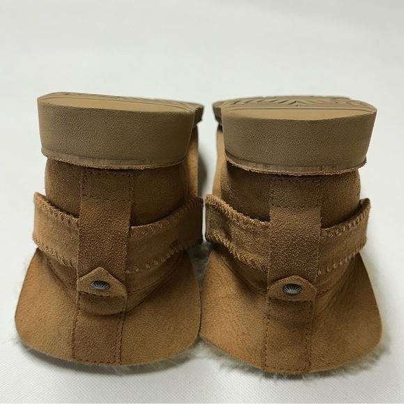 UGG McKay Bootie - Picture 9 of 10